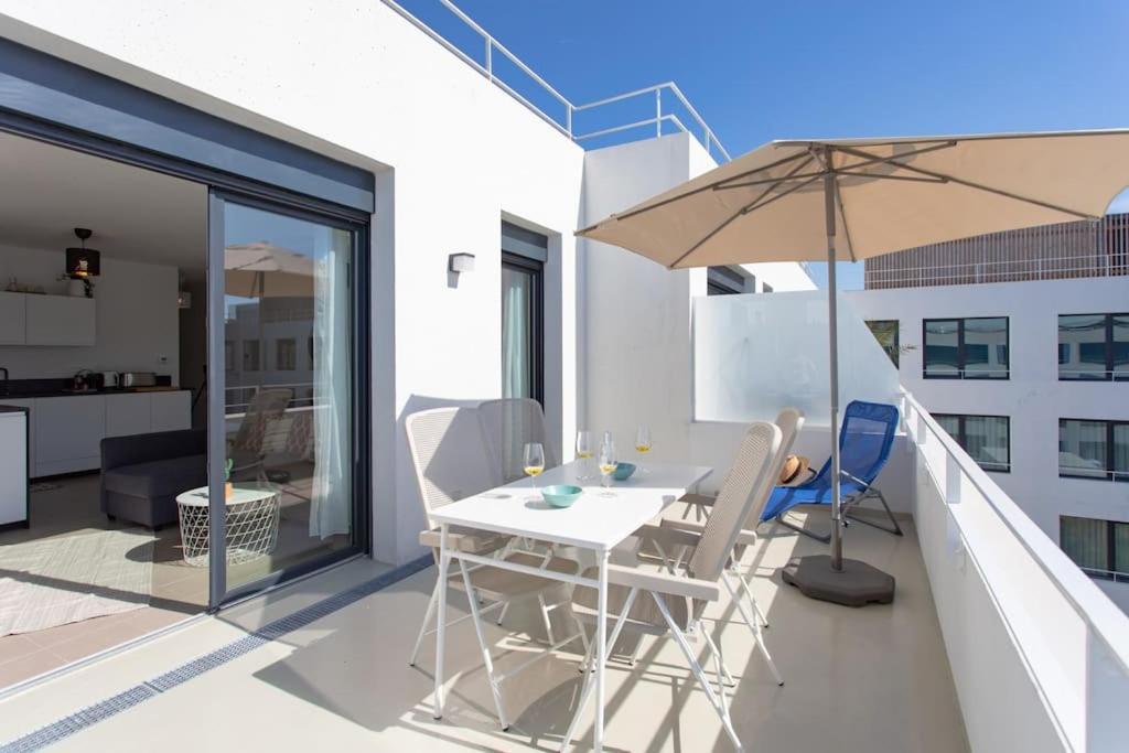 L17 Arenas Suite 3 Balconies 5Mins To The Sea Nice Bagian luar foto